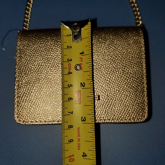 NWT COACH Mini Wallet Crossbody on a Chain, GOLD/GOLD Colorway RARE to find - Picture 6 of 10
